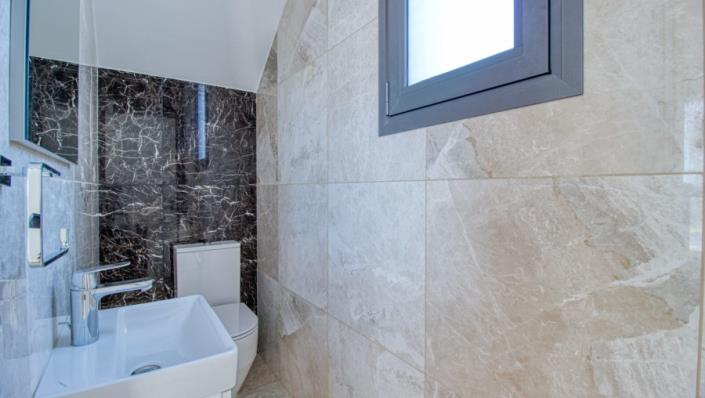 Image No.13-3 Bed Villa / Detached for sale