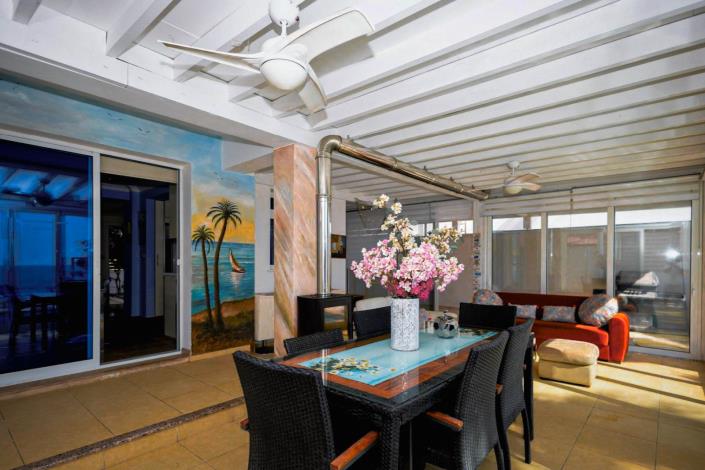 Image No.12-4 Bed Villa / Detached for sale