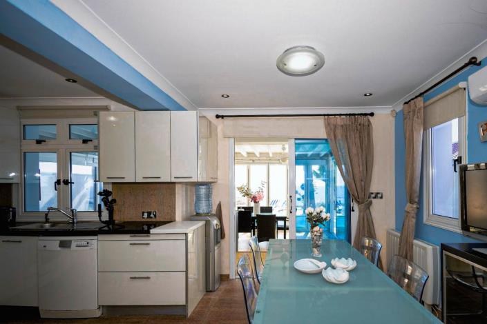 Image No.9-4 Bed Villa / Detached for sale