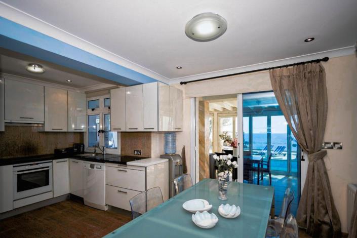 Image No.10-4 Bed Villa / Detached for sale