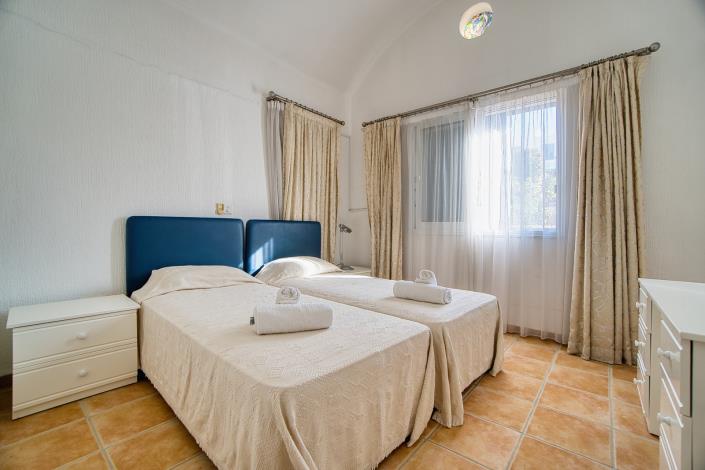 Image No.13-Villa / Détaché de 4 chambres à vendre à Chlorakas