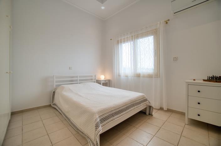 Image No.23-4 Bed Villa / Detached for sale