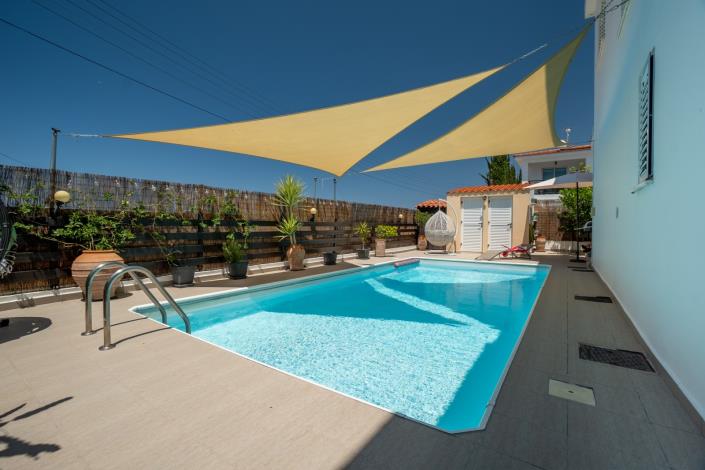 Image No.1-2 Bed Semi-Detached for sale