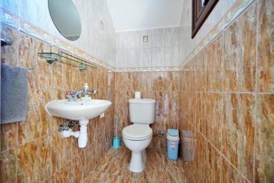 664967-detached-villa-for-sale-in-select-location_orig