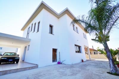 664973-detached-villa-for-sale-in-frenaros_orig
