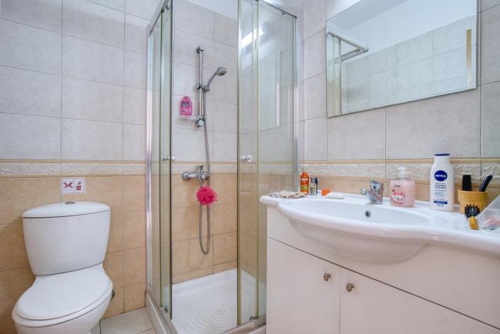 Image No.12-2 Bed Apartment for sale