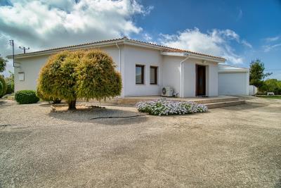 581873-bungalow-for-sale-in-kathikas_orig