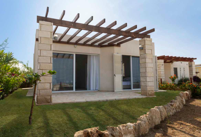 Image No.1-3 Bed Villa / Detached for sale