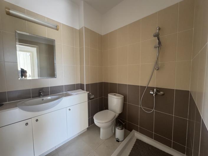 Image No.8-3 Bed Apartment for sale