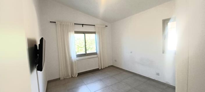 Image No.20-3 Bed Bungalow for sale