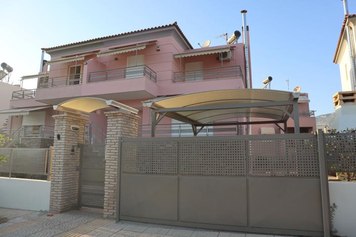 Image No.1-3 Bed Semi-Detached for sale