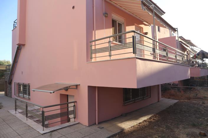 Image No.8-3 Bed Semi-Detached for sale