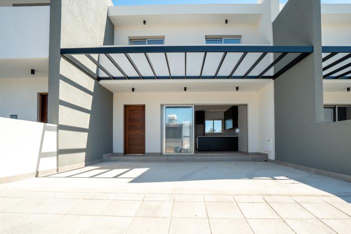 Image No.1-2 Bed Townhouse for sale