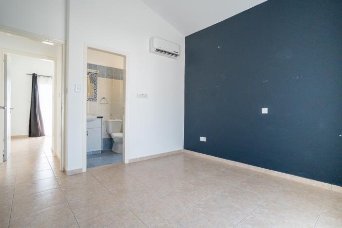 Image No.12-3 Bed Villa / Detached for sale