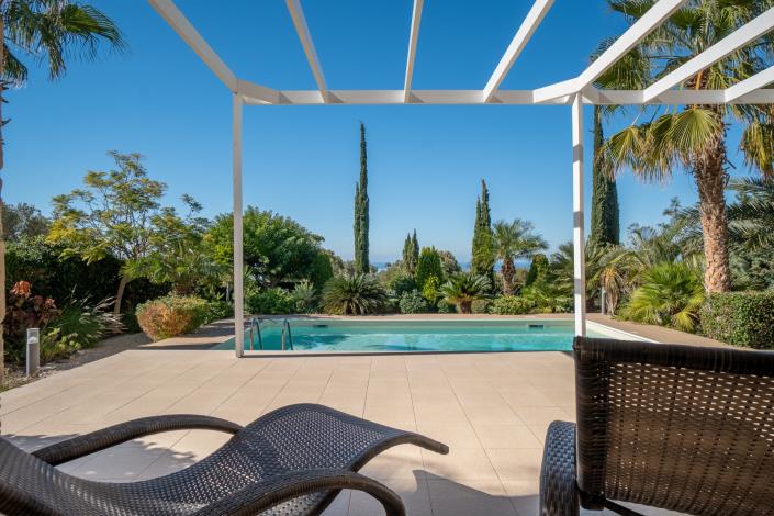 Image No.13-4 Bed Villa / Detached for sale