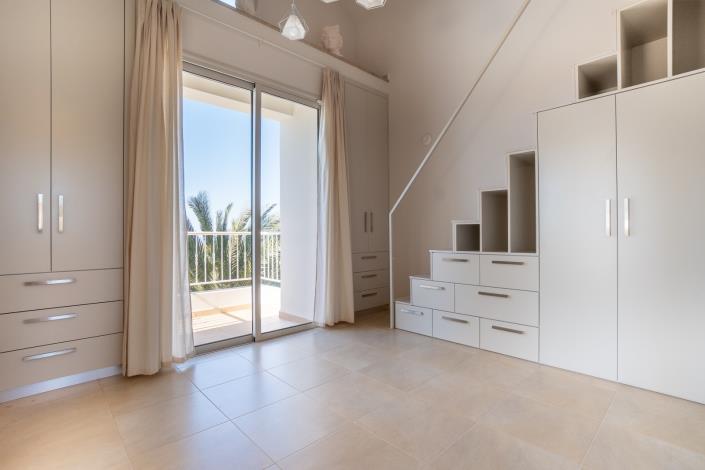 Image No.20-4 Bed Villa / Detached for sale