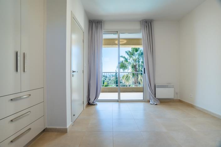 Image No.25-4 Bed Villa / Detached for sale