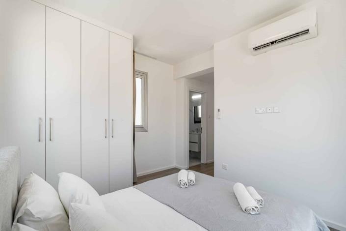 Image No.10-3 Bed Villa / Detached for sale