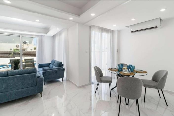 Image No.8-3 Bed Villa / Detached for sale