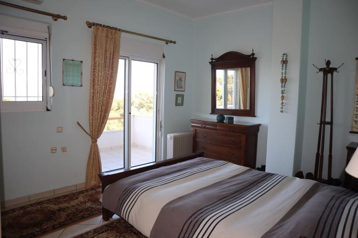 Image No.8-3 Bed Semi-Detached for sale