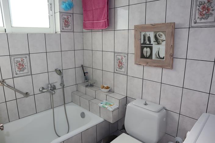 Image No.17-3 Bed Semi-Detached for sale