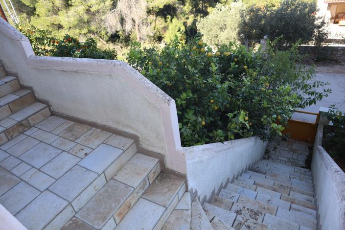 Image No.22-3 Bed Semi-Detached for sale