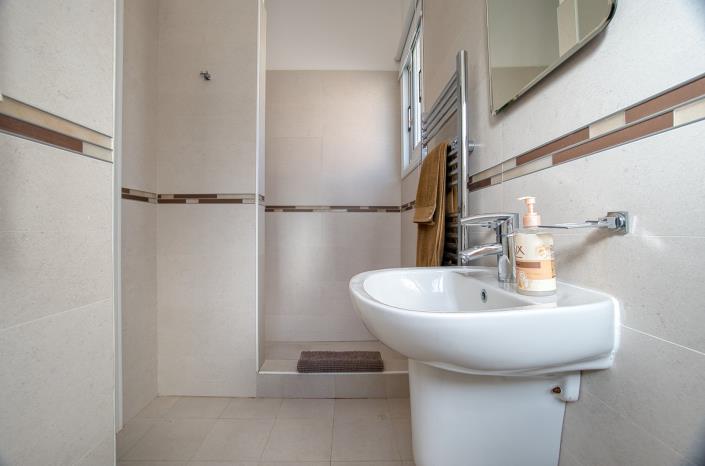 Image No.15-4 Bed Villa / Detached for sale