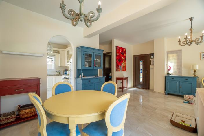 Image No.2-3 Bed Villa / Detached for sale