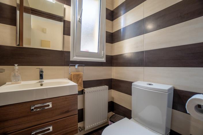 Image No.17-3 Bed Villa / Detached for sale