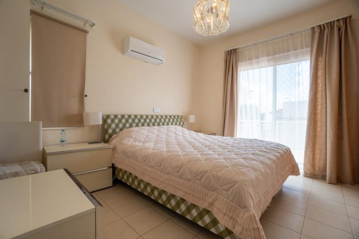 Image No.11-3 Bed Villa / Detached for sale