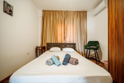 786342-apartment-for-rent-in-larnaka-finikoudes_orig