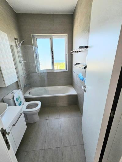 Image No.20-3 Bed Villa / Detached for sale