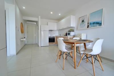 794885-apartment-for-sale-in-larnaka-finikoudes_orig