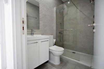 794881-apartment-for-sale-in-larnaka-finikoudes_orig