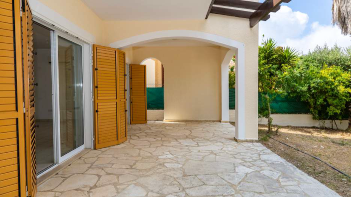Image No.4-Villa de 3 chambres à vendre