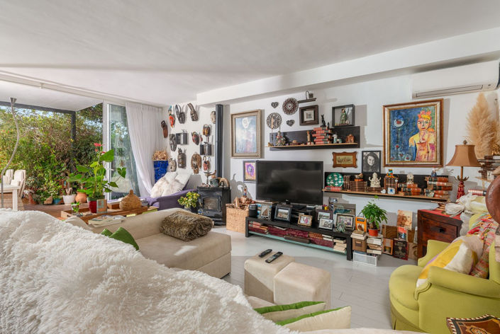 Image No.2-4 Bed Townhouse for sale