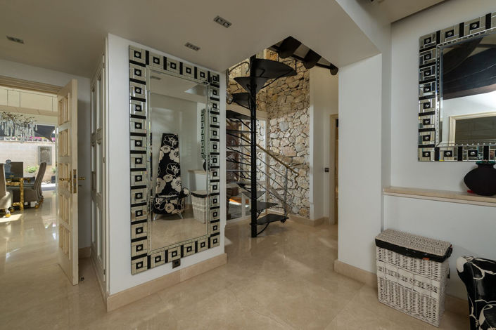 Image No.20-Villa de 6 chambres à vendre à Nueva Andalucia