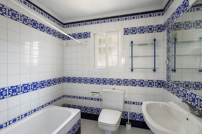 Image No.16-7 Bed Villa for sale