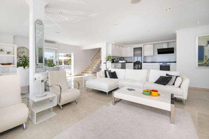 Image No.28-3 Bed Villa for sale