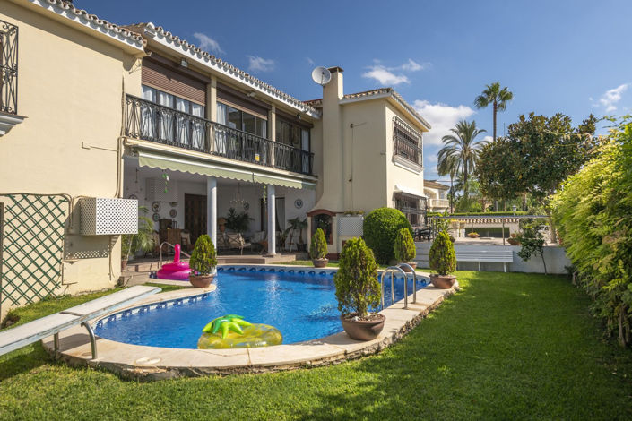 Image No.1-Villa de 6 chambres à vendre à Marbella