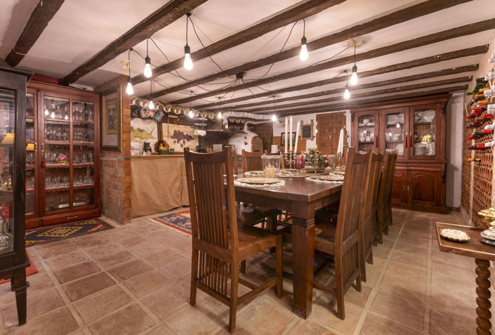 Image No.19-6 Bed Villa for sale