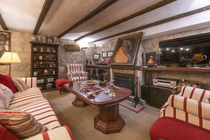 Image No.4-6 Bed Villa for sale