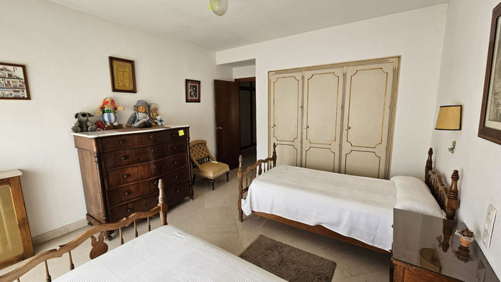 Image No.16-7 Bed Apartment for sale