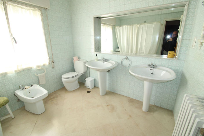 Image No.23-7 Bed Apartment for sale