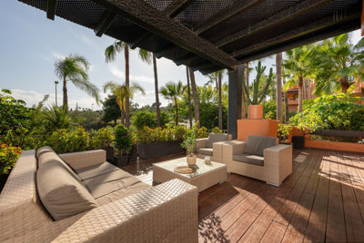 11-20939a0134ad724a8cb2a801094d15a4