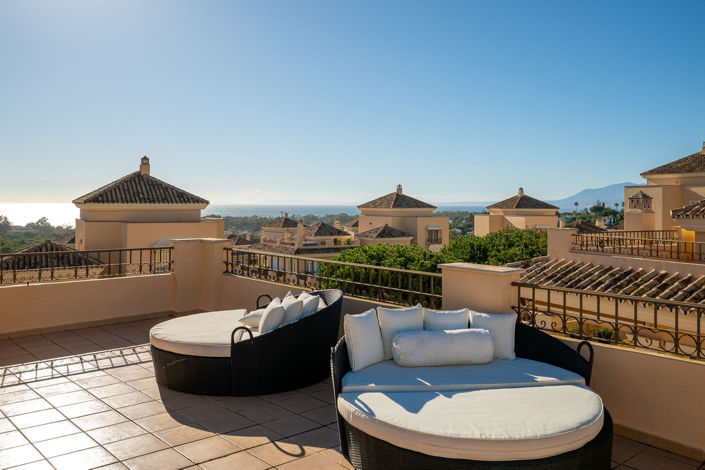 Image No.1-4 Bed Apartment for sale
