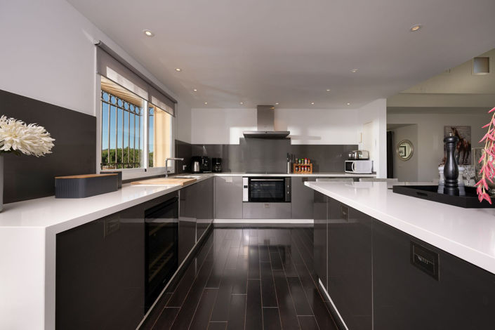 Image No.12-4 Bed Apartment for sale