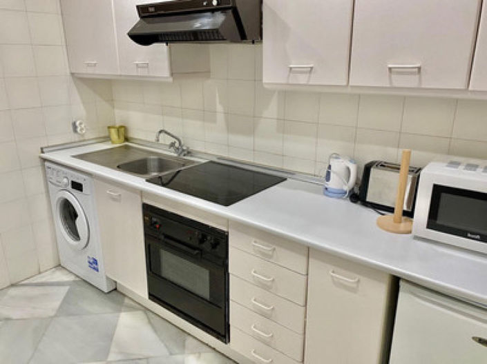 Image No.16-6 Bed Apartment for sale