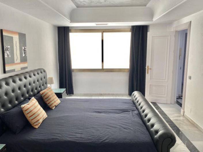 Image No.28-6 Bed Apartment for sale