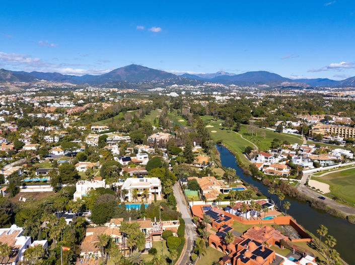 Image No.3-Villa de 4 chambres à vendre à Guadalmina Baja